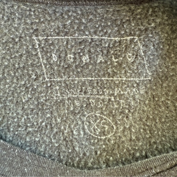 Junk Food Gray Multicolor Lips Graphic Pullover Sweatshirt Womens XS - Picture 5 of 6